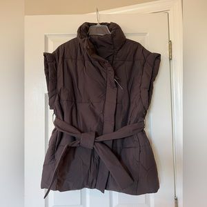 Gap brown puffer vest - NWT